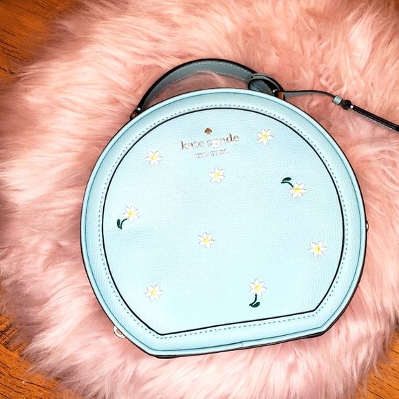 NWT Kate spade traveler embroidered lea leather crossbody Aphrodite floral